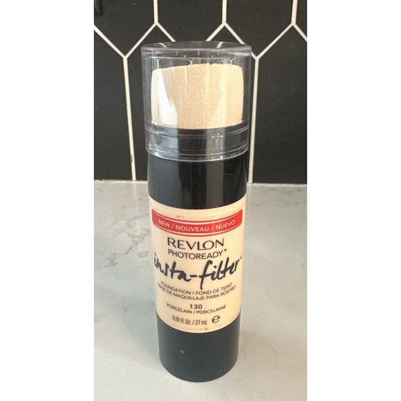 Revlon PhotoReady Insta-Filter Foundation - 130 Porcelaine - Picture 1 of 3